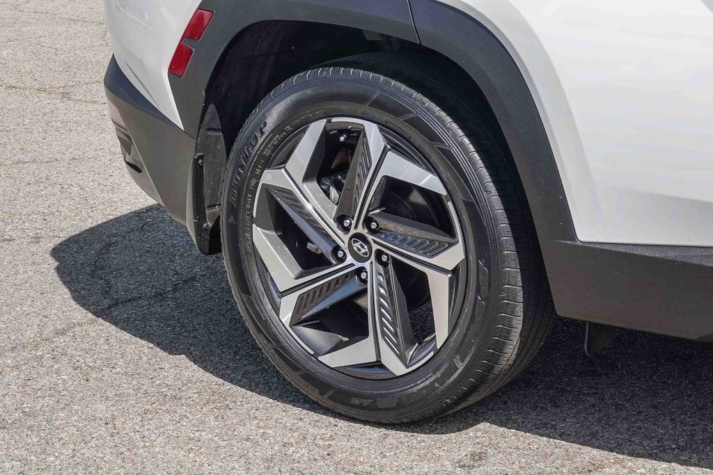 Thumbnail: 2023 Hyundai Tucson - 21