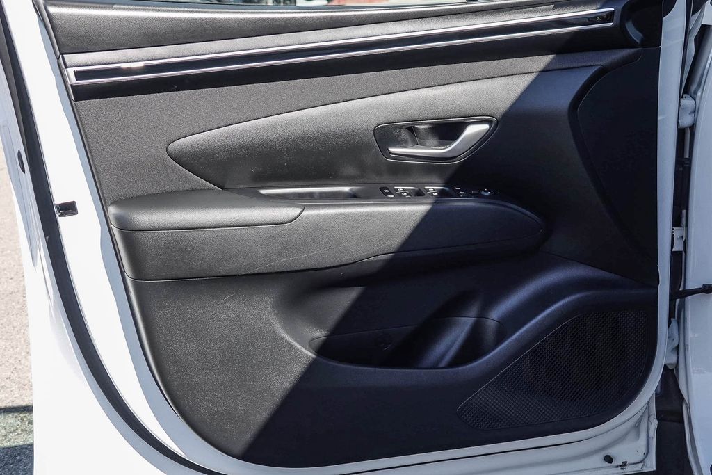 Thumbnail: 2023 Hyundai Tucson - 22