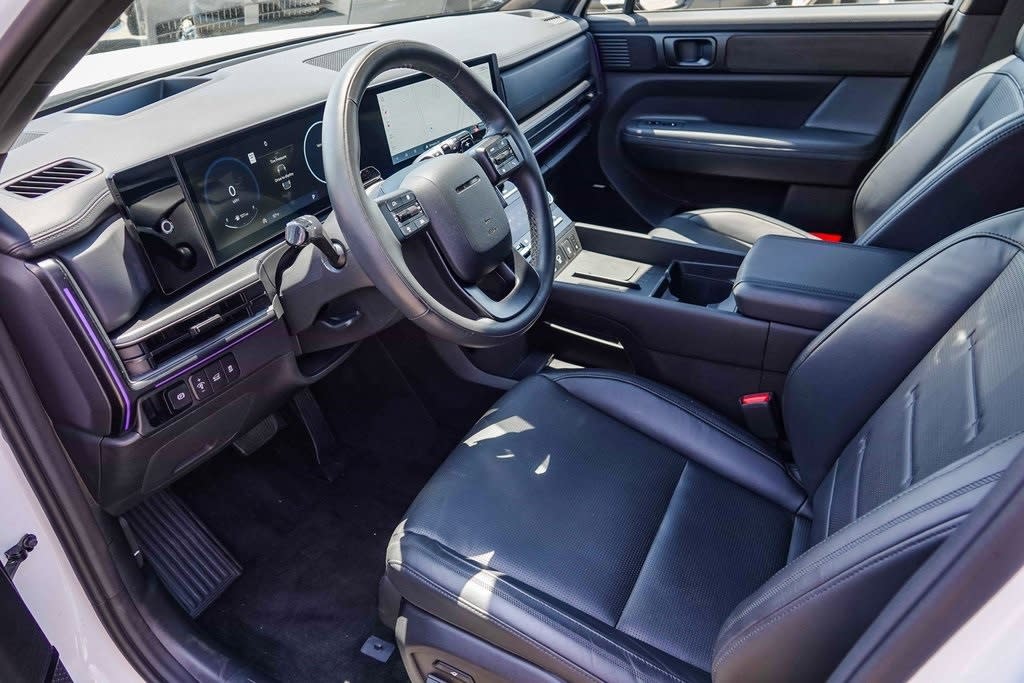 Thumbnail: 2025 Hyundai Santa Fe - 9