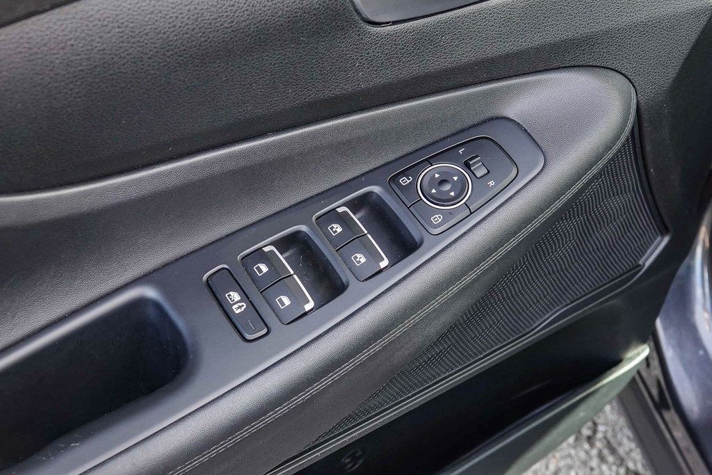 Thumbnail: 2023 Hyundai Santa Fe - 25