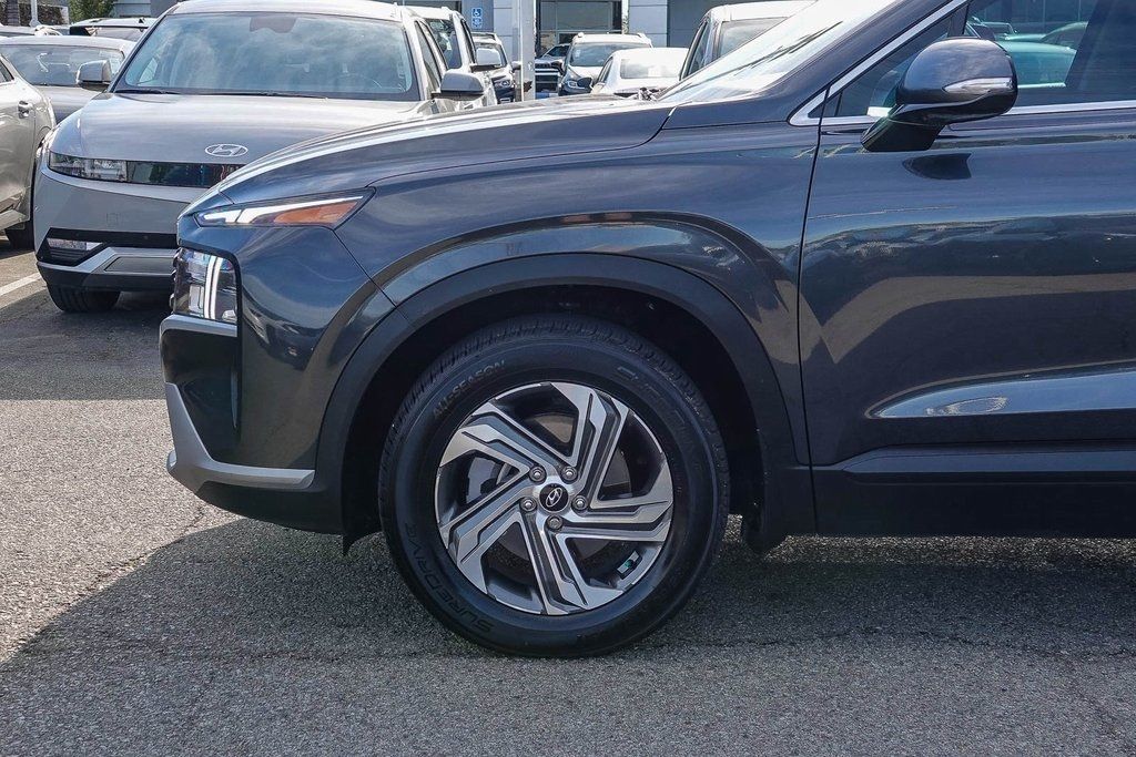 Thumbnail: 2023 Hyundai Santa Fe - 5