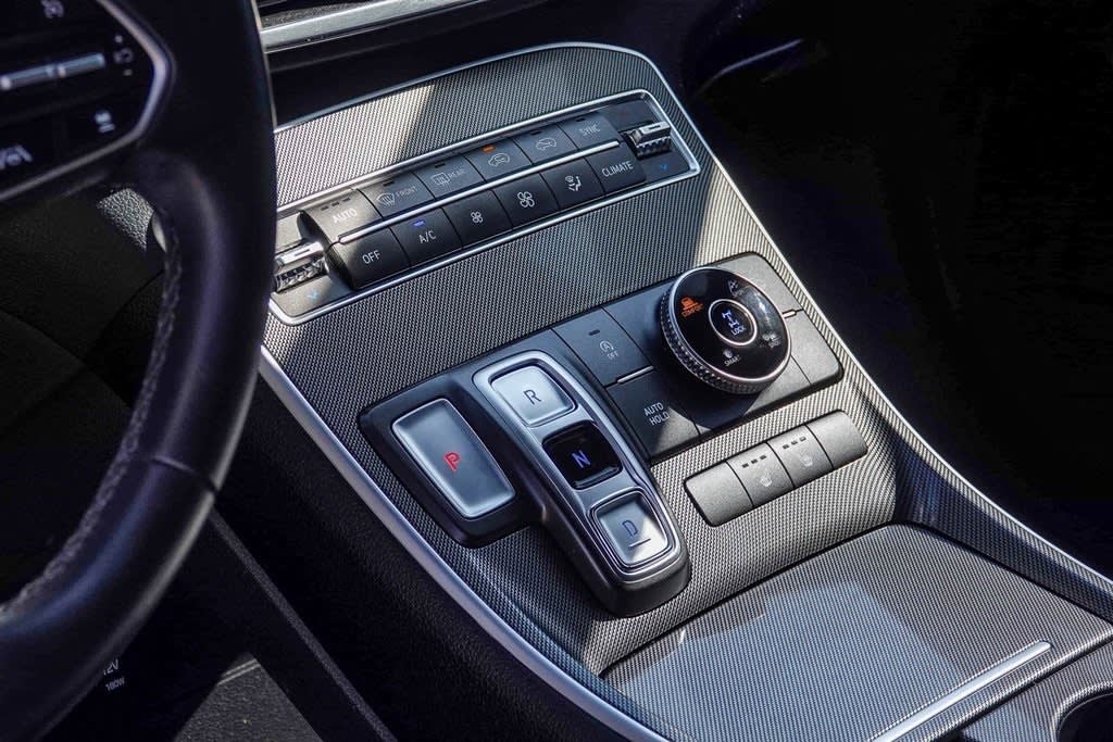 Thumbnail: 2022 Hyundai Santa Fe - 12