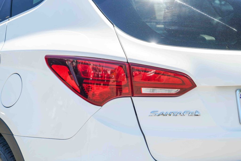 Thumbnail: 2018 Hyundai Santa Fe - 19