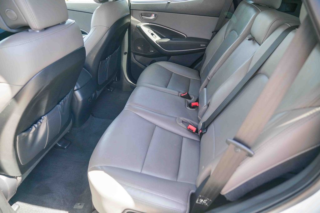 Thumbnail: 2018 Hyundai Santa Fe - 11