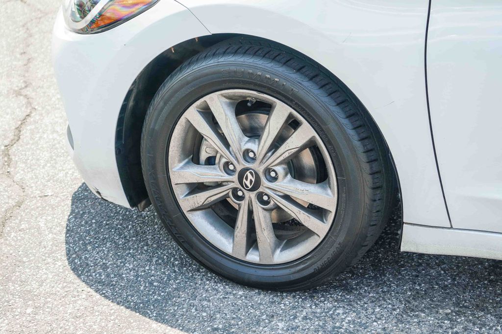 Thumbnail: 2018 Hyundai Elantra - 6
