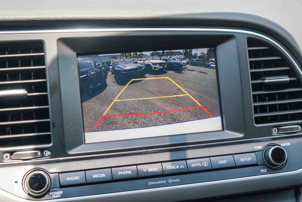 Thumbnail: 2018 Hyundai Elantra - 26