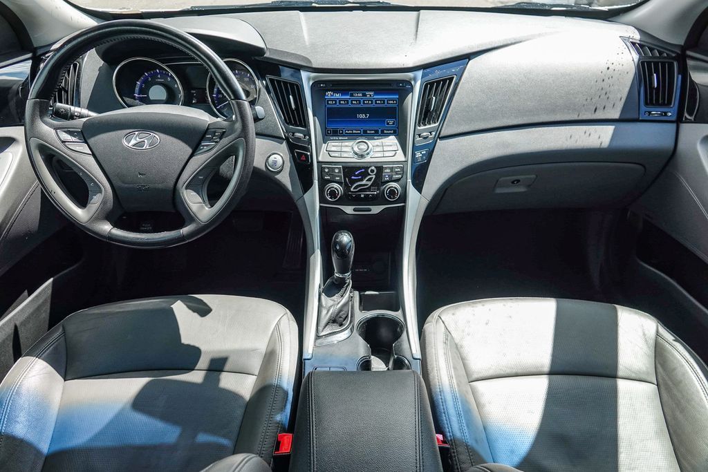 Thumbnail: 2013 Hyundai Sonata - 2