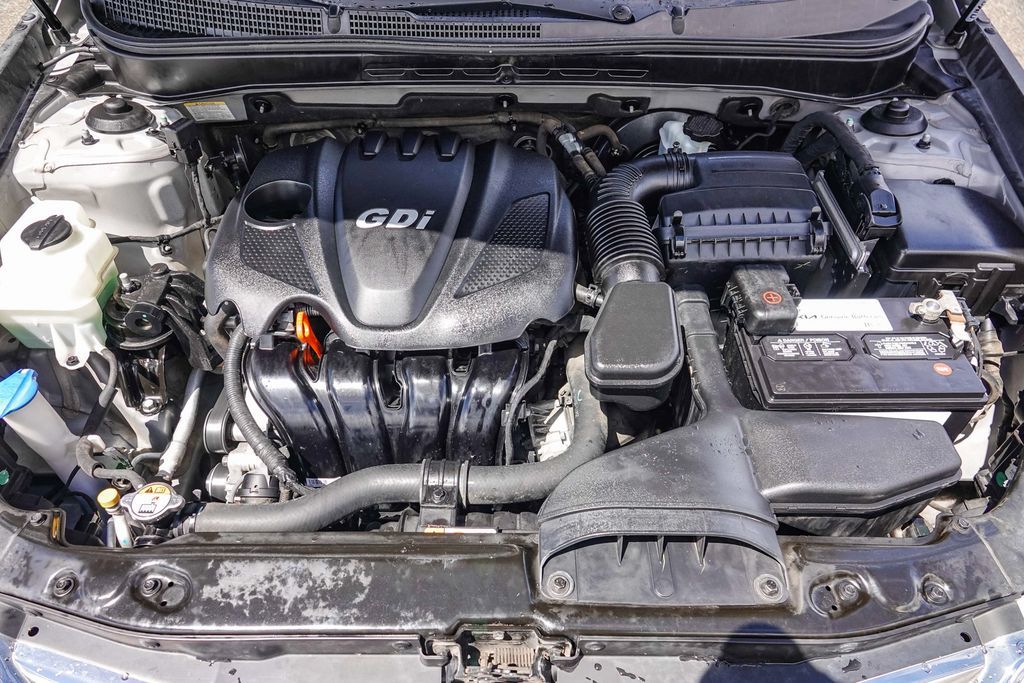 Thumbnail: 2013 Hyundai Sonata - 6