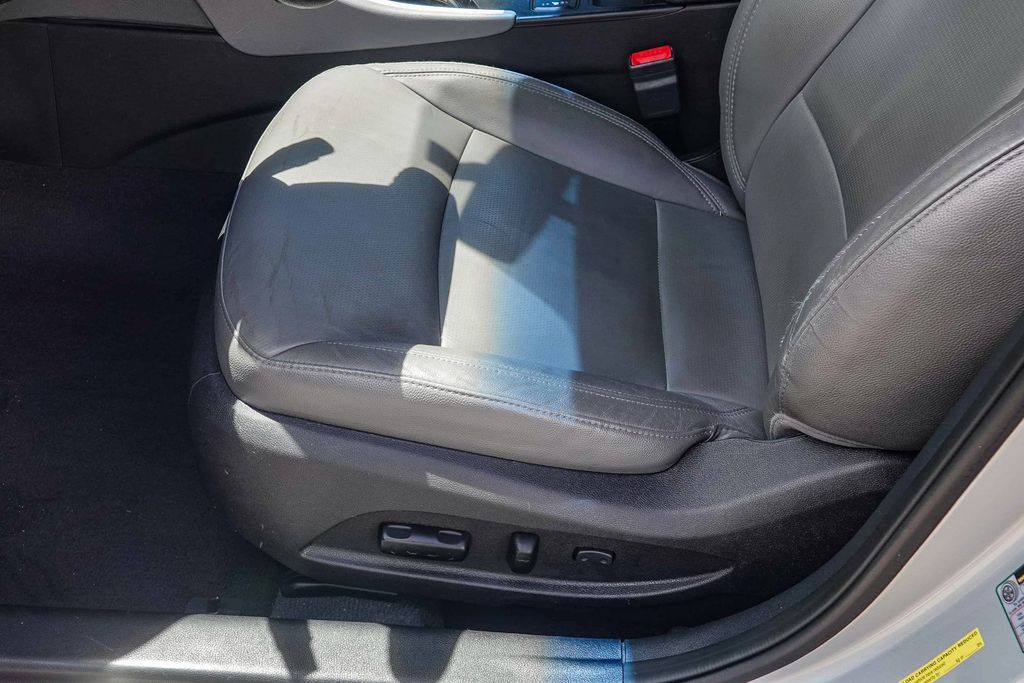Thumbnail: 2013 Hyundai Sonata - 24