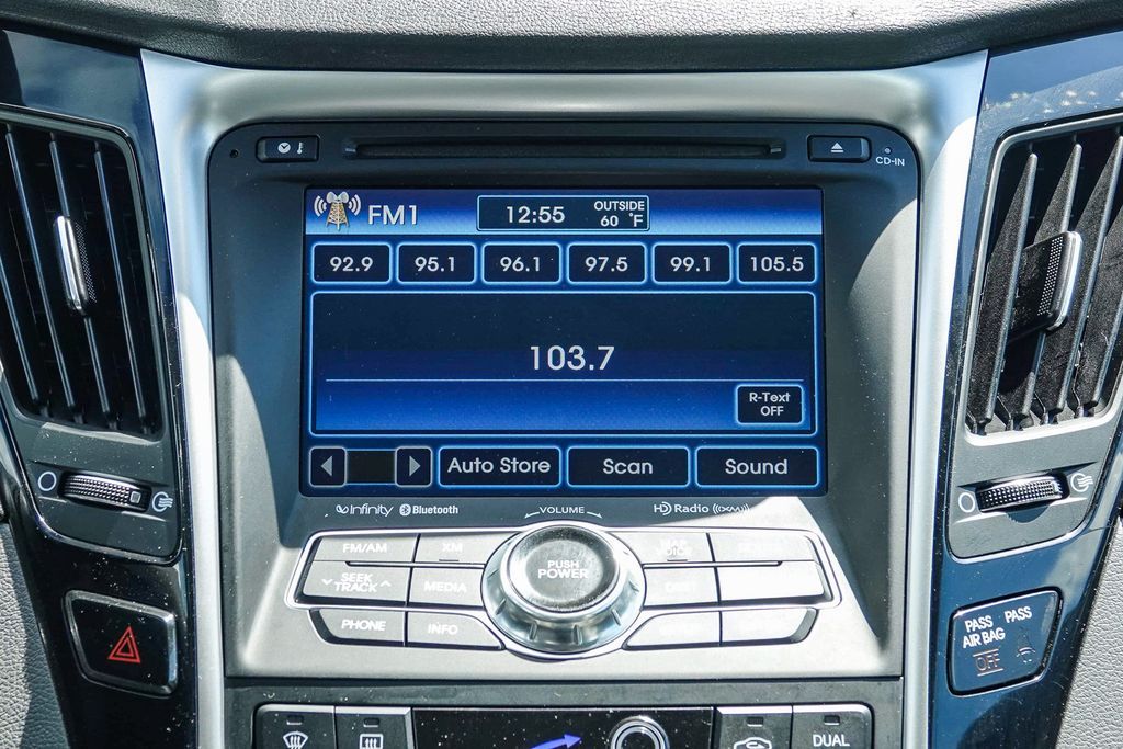 Thumbnail: 2013 Hyundai Sonata - 22