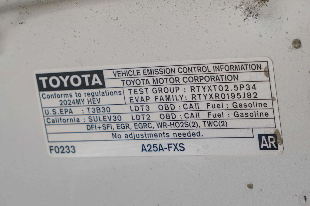 Thumbnail: 2024 Toyota Sienna - 16