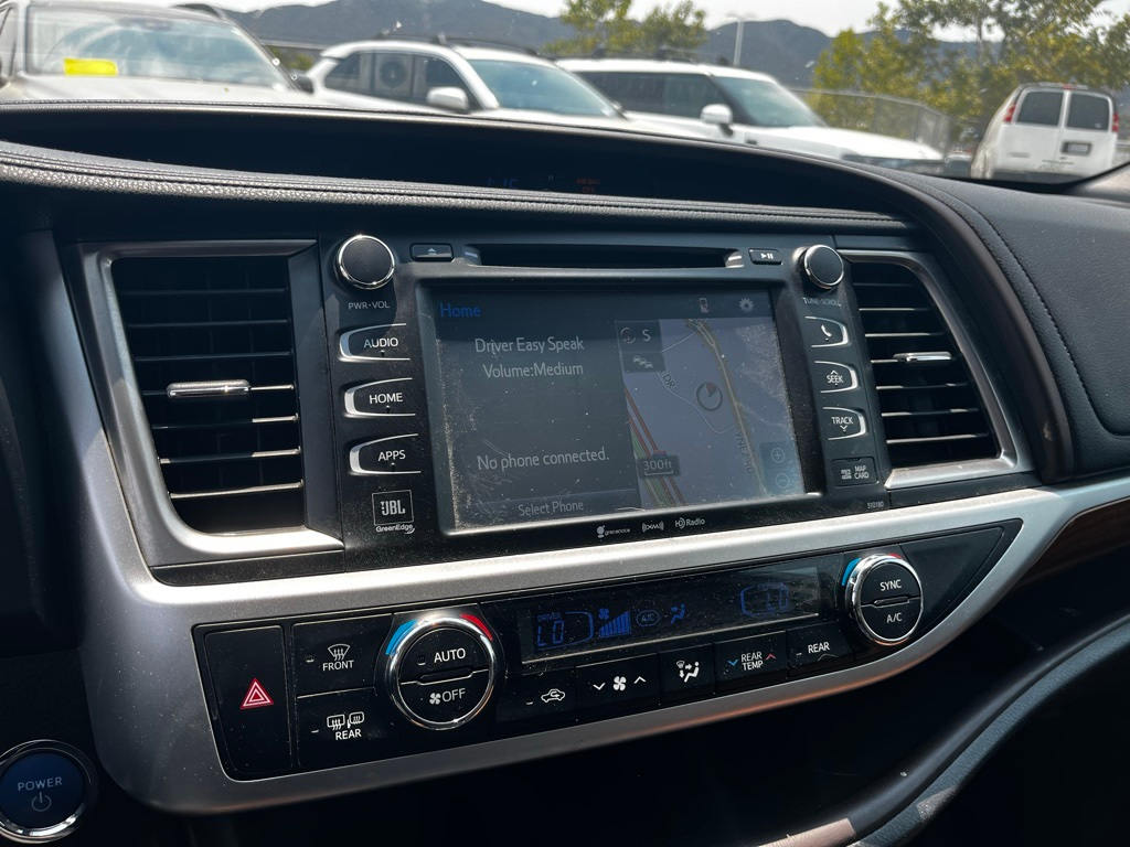 Thumbnail: 2018 Toyota Highlander - 12