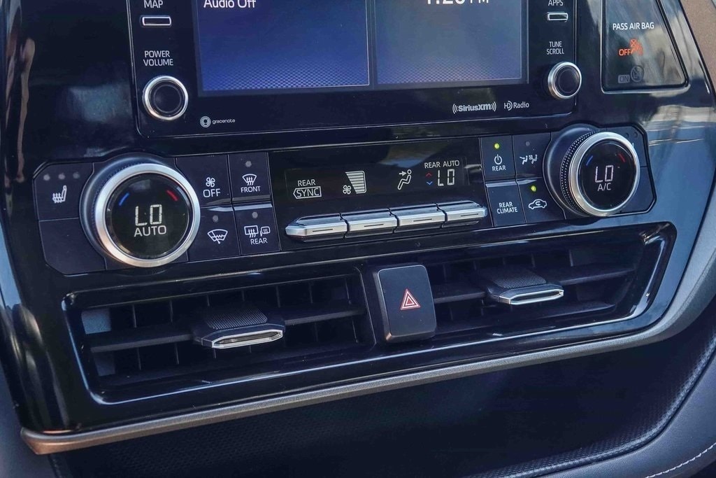 Thumbnail: 2021 Toyota Highlander - 23