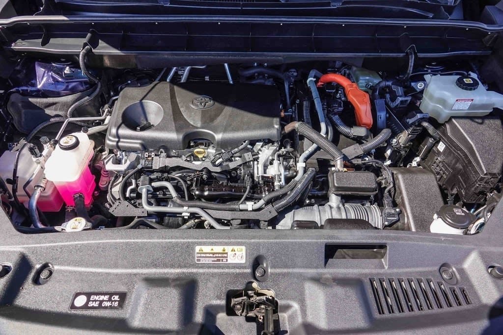 Thumbnail: 2021 Toyota Highlander - 6