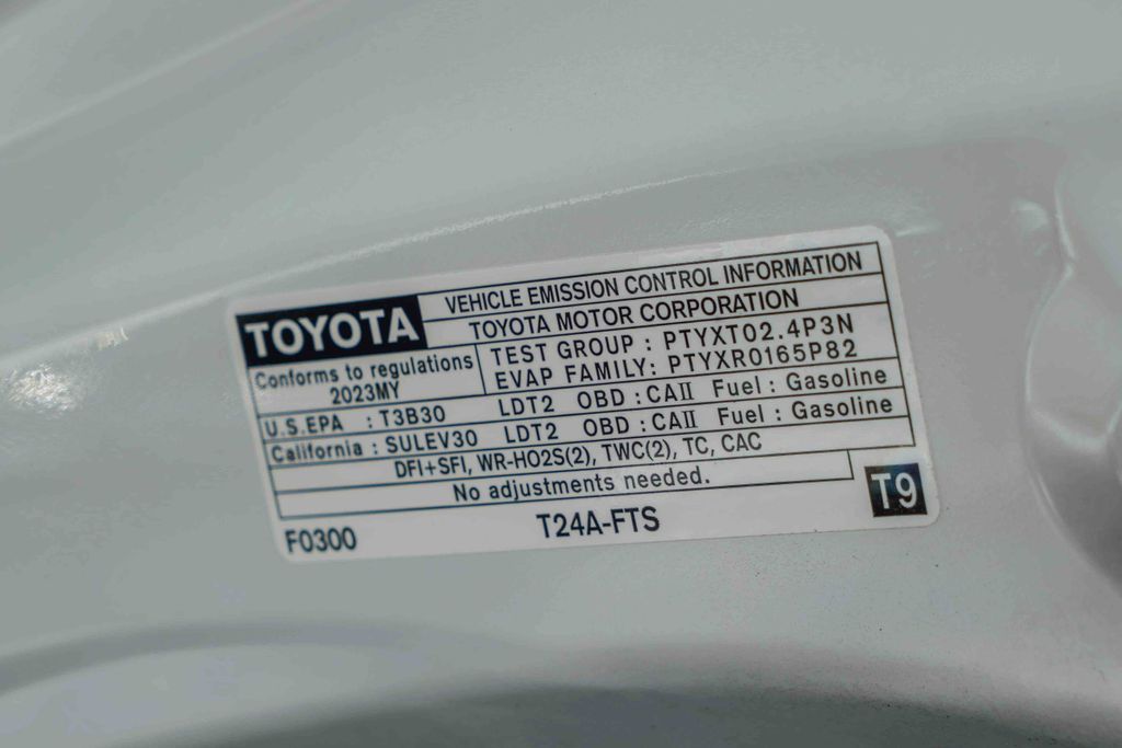 Thumbnail: 2023 Toyota Highlander - 16
