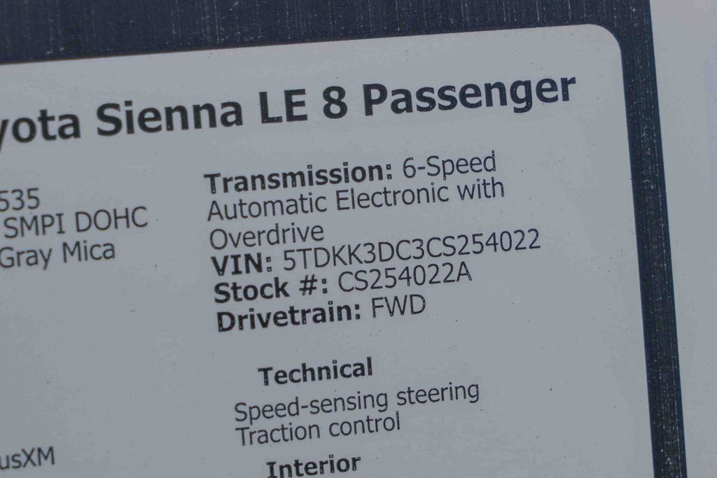 Thumbnail: 2012 Toyota Sienna - 28