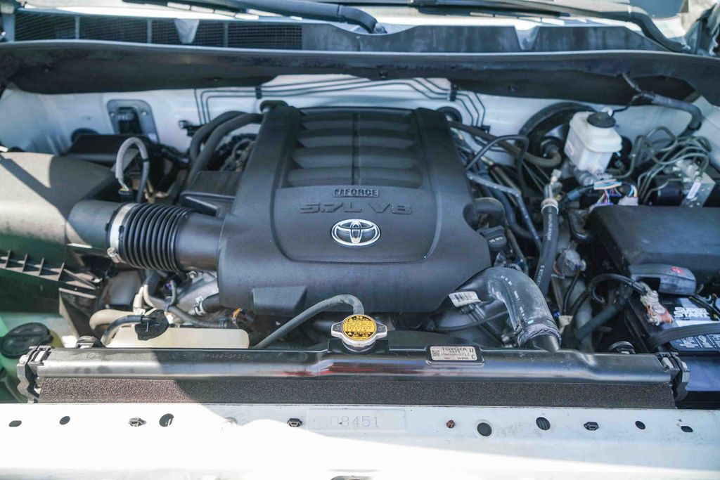 Thumbnail: 2015 Toyota Tundra - 8