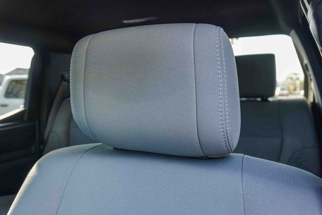 Thumbnail: 2025 Toyota Tundra - 27