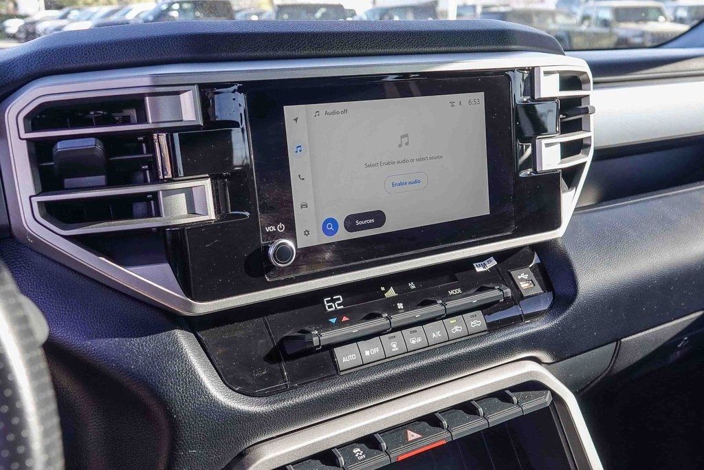 Thumbnail: 2025 Toyota Tundra - 12