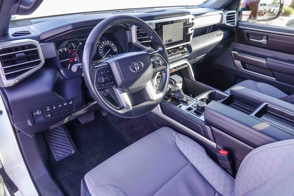 Thumbnail: 2025 Toyota Tundra - 2