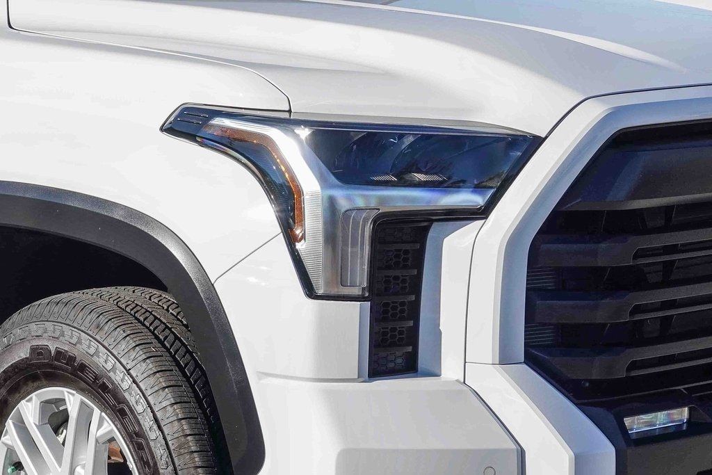 Thumbnail: 2025 Toyota Tundra - 21