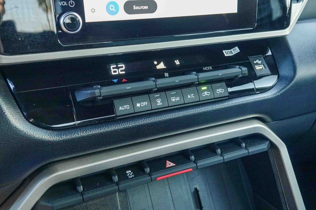 Thumbnail: 2025 Toyota Tundra - 25