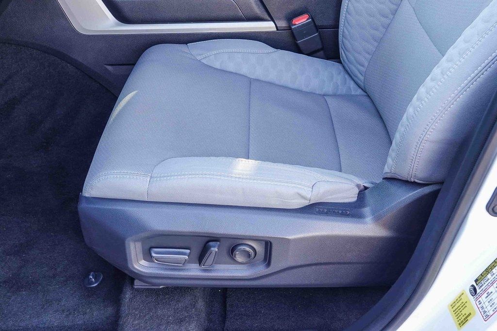 Thumbnail: 2025 Toyota Tundra - 24