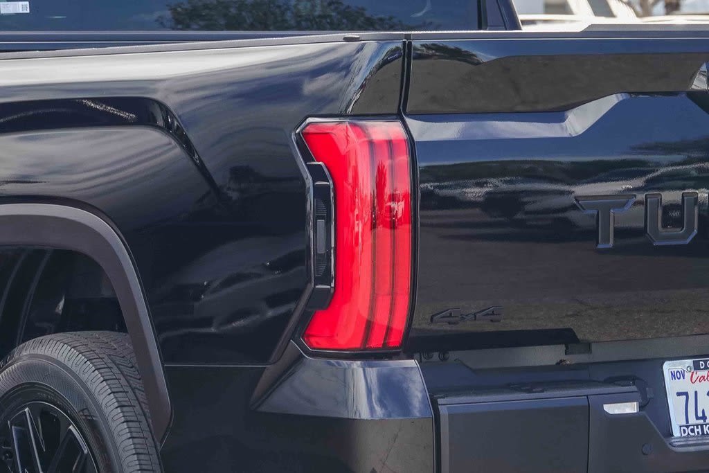 Thumbnail: 2025 Toyota Tundra - 19