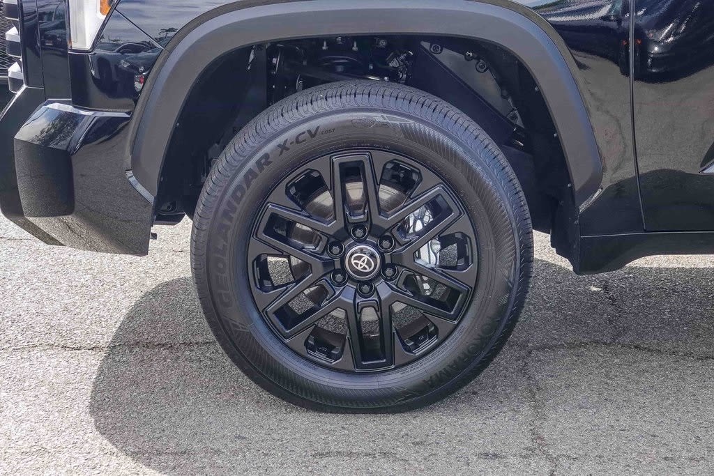 Thumbnail: 2025 Toyota Tundra - 6