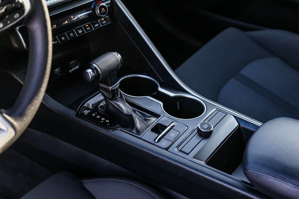 2022 Kia K5 LXS 36