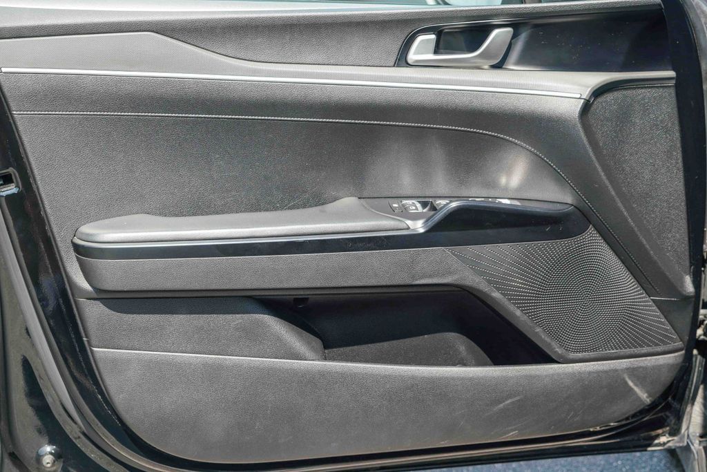 Thumbnail: 2021 Kia K5 - 23