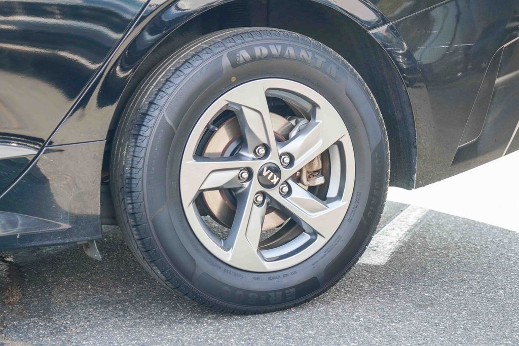 Thumbnail: 2021 Kia K5 - 21
