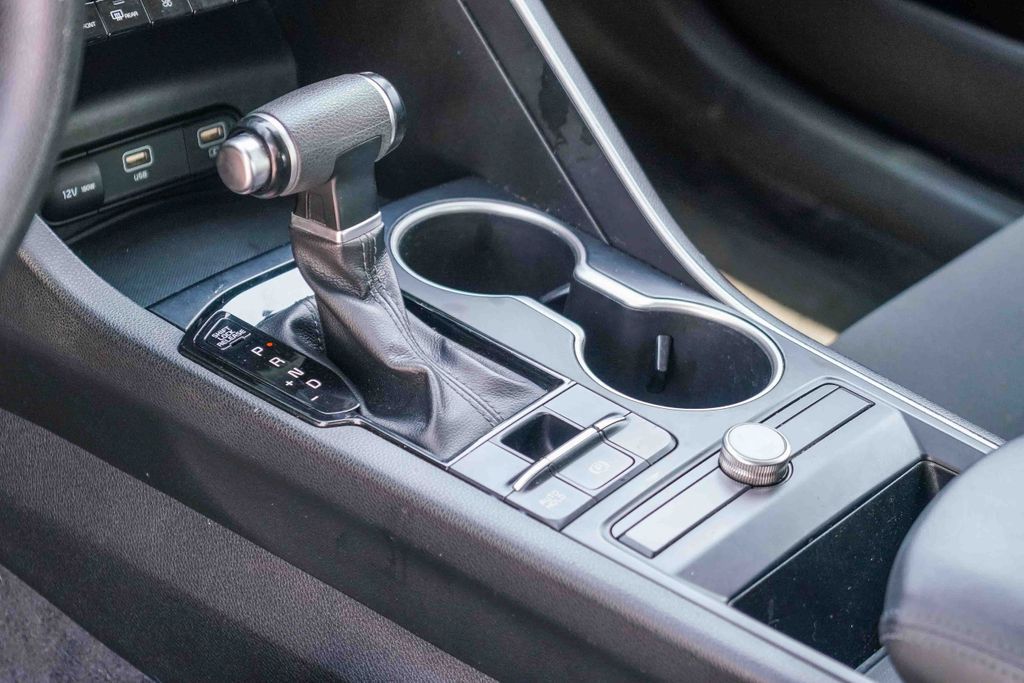 Thumbnail: 2021 Kia K5 - 12