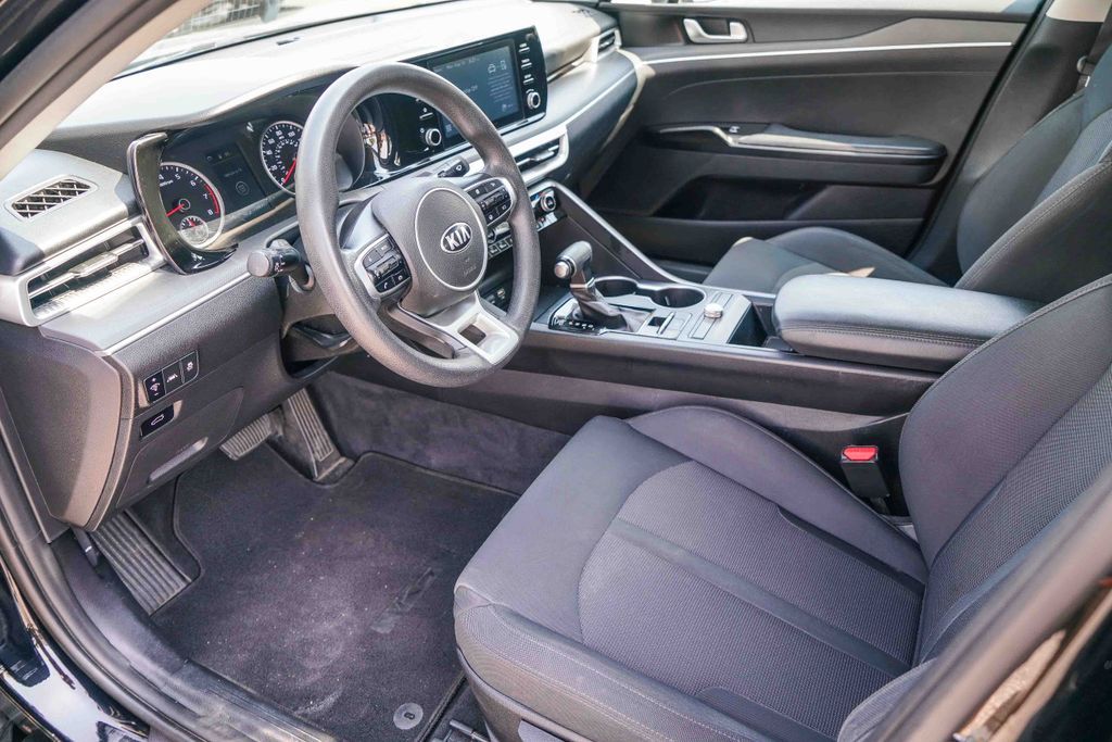 Thumbnail: 2021 Kia K5 - 9