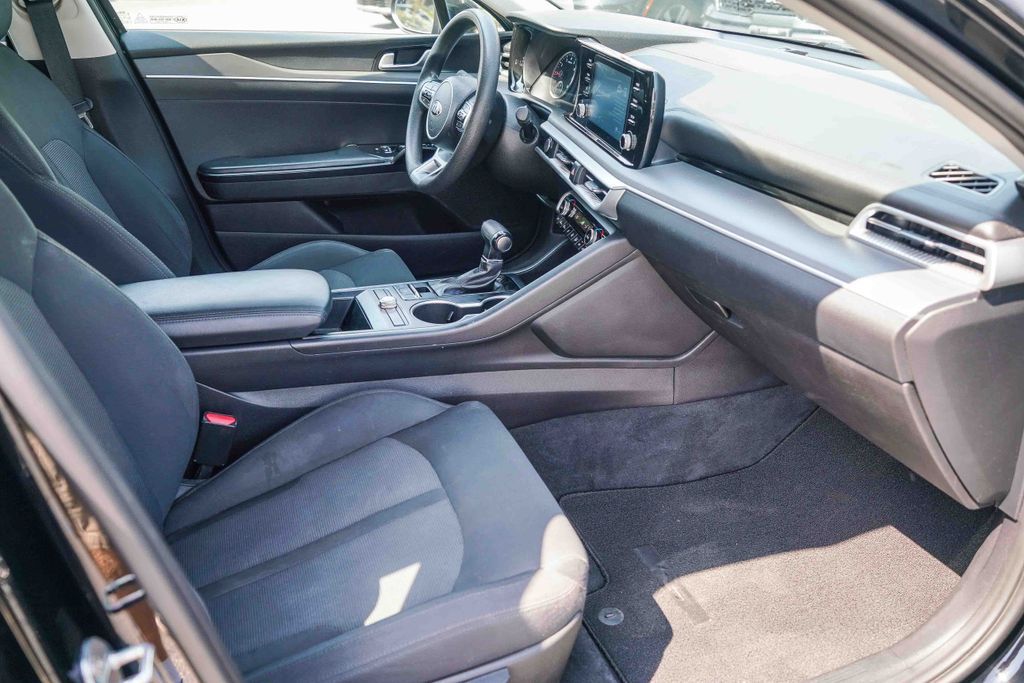 Thumbnail: 2021 Kia K5 - 8