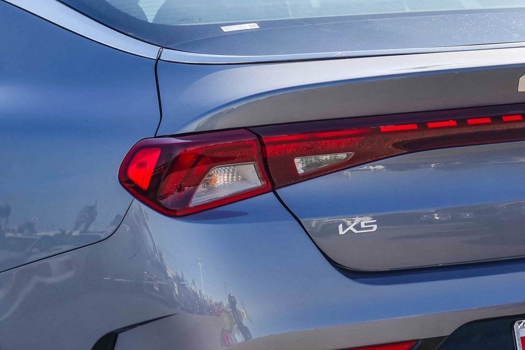 2023 Kia K5 LXS 19