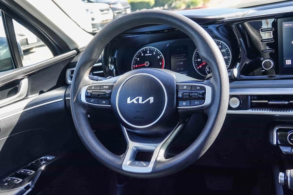 2023 Kia K5 LXS 7