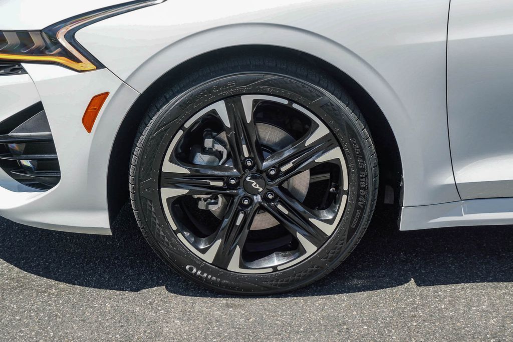 Thumbnail: 2022 Kia K5 - 5