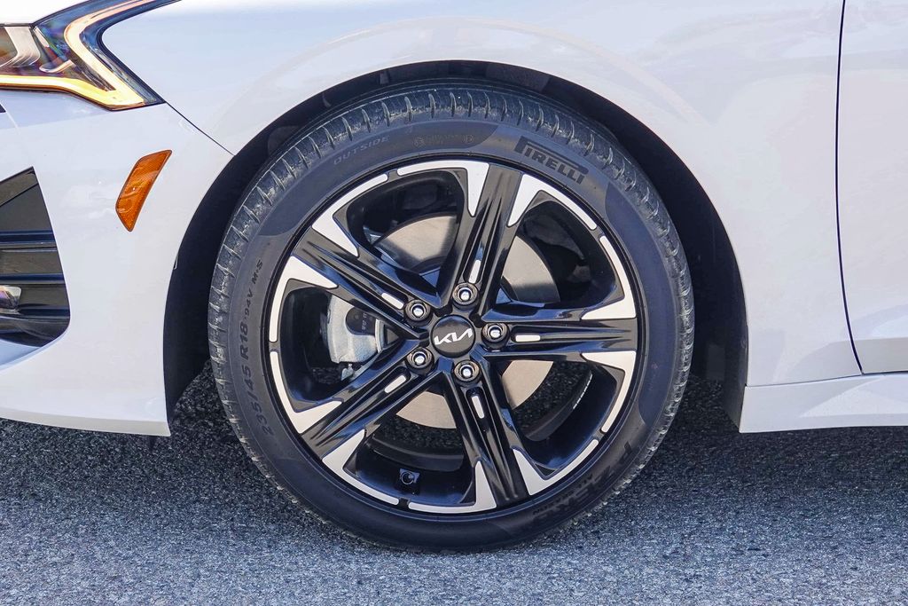 Thumbnail: 2022 Kia K5 - 6