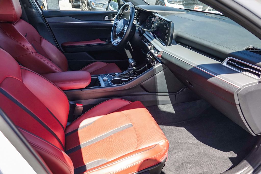 Thumbnail: 2022 Kia K5 - 9