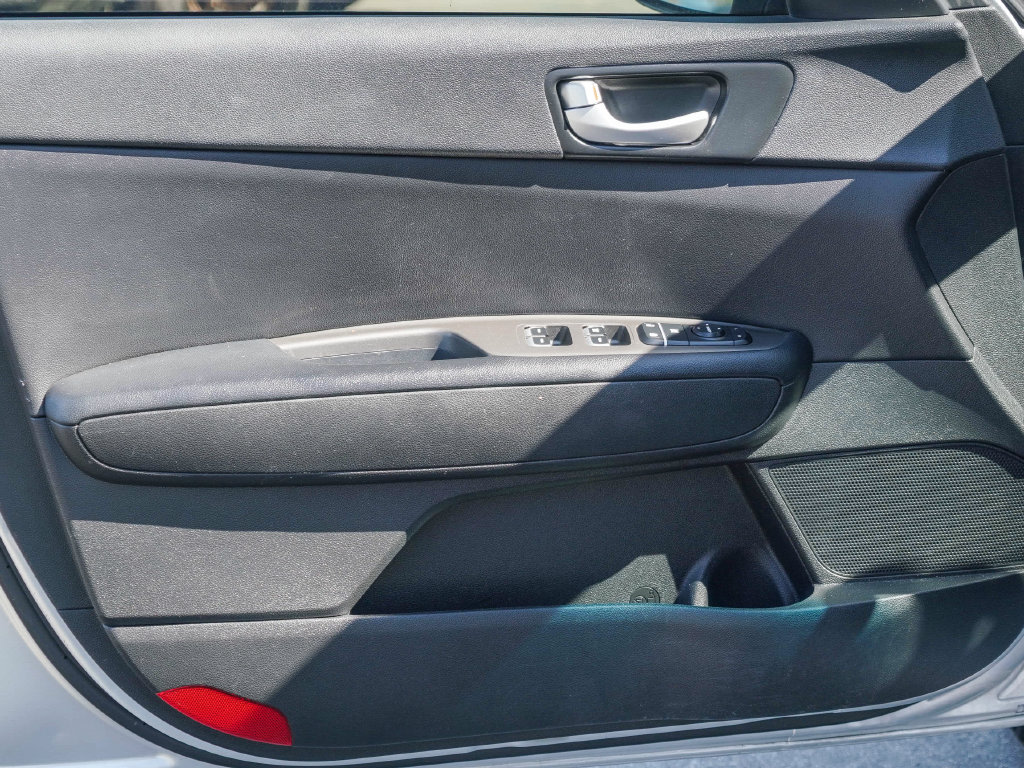 Thumbnail: 2019 Kia Optima - 23