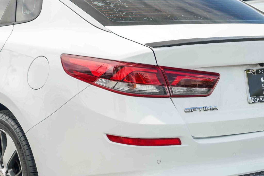 Thumbnail: 2020 Kia Optima - 19