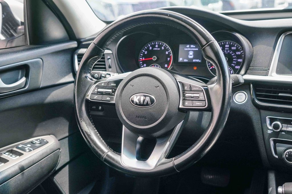 Thumbnail: 2020 Kia Optima - 7
