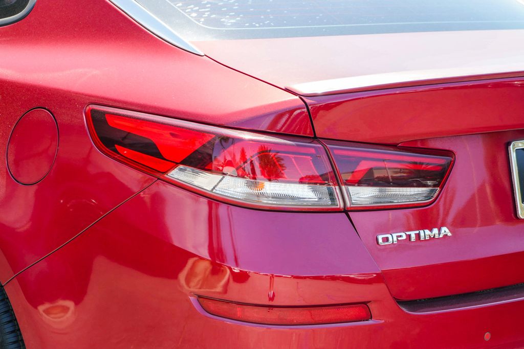 Thumbnail: 2020 Kia Optima - 19