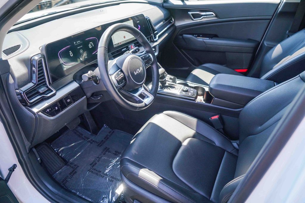 Thumbnail: 2025 Kia Sportage - 9