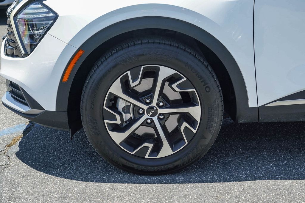 Thumbnail: 2025 Kia Sportage - 5