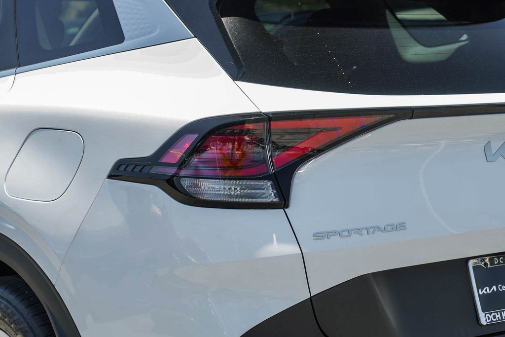 Thumbnail: 2025 Kia Sportage - 19