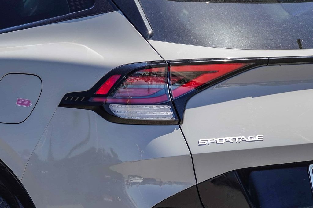 Thumbnail: 2025 Kia Sportage - 19