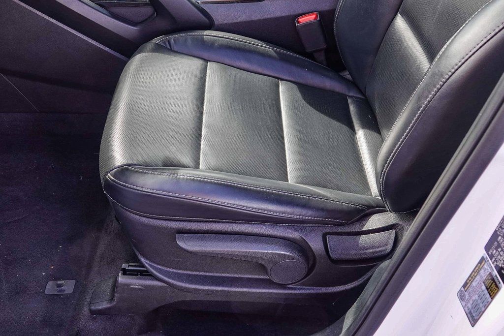 Thumbnail: 2023 Kia Telluride - 24