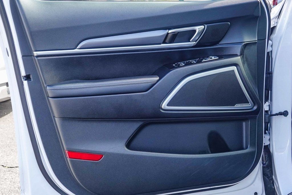 Thumbnail: 2023 Kia Telluride - 23